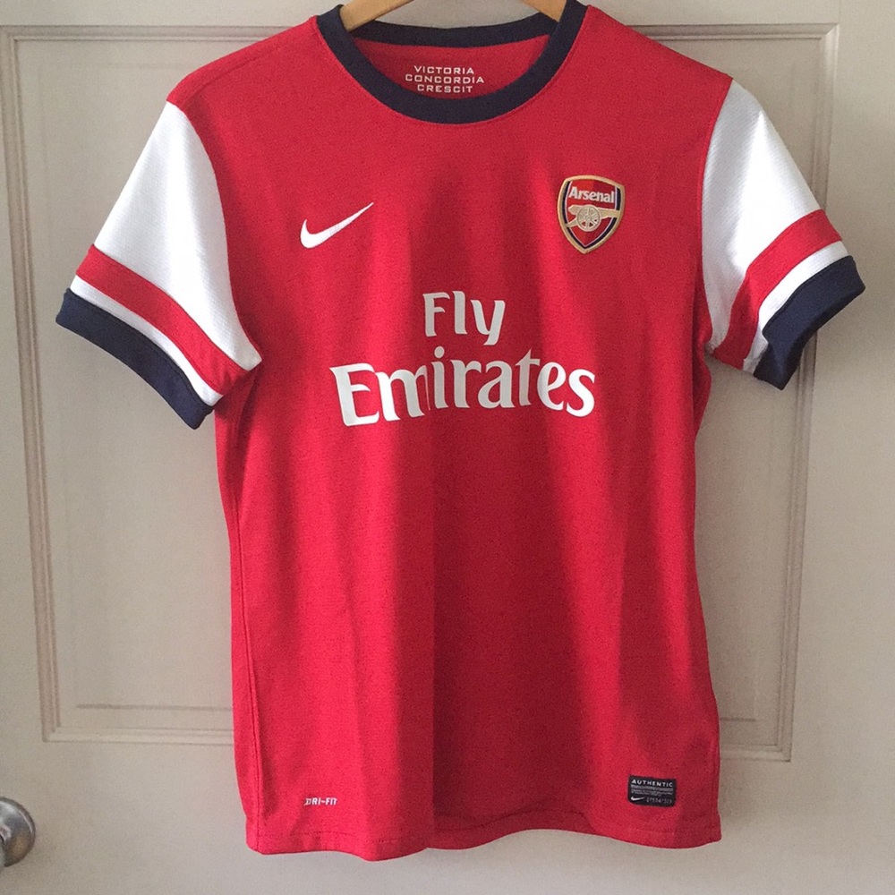 Arsenal Home Kit/Jersey, 2013/2014 Edition